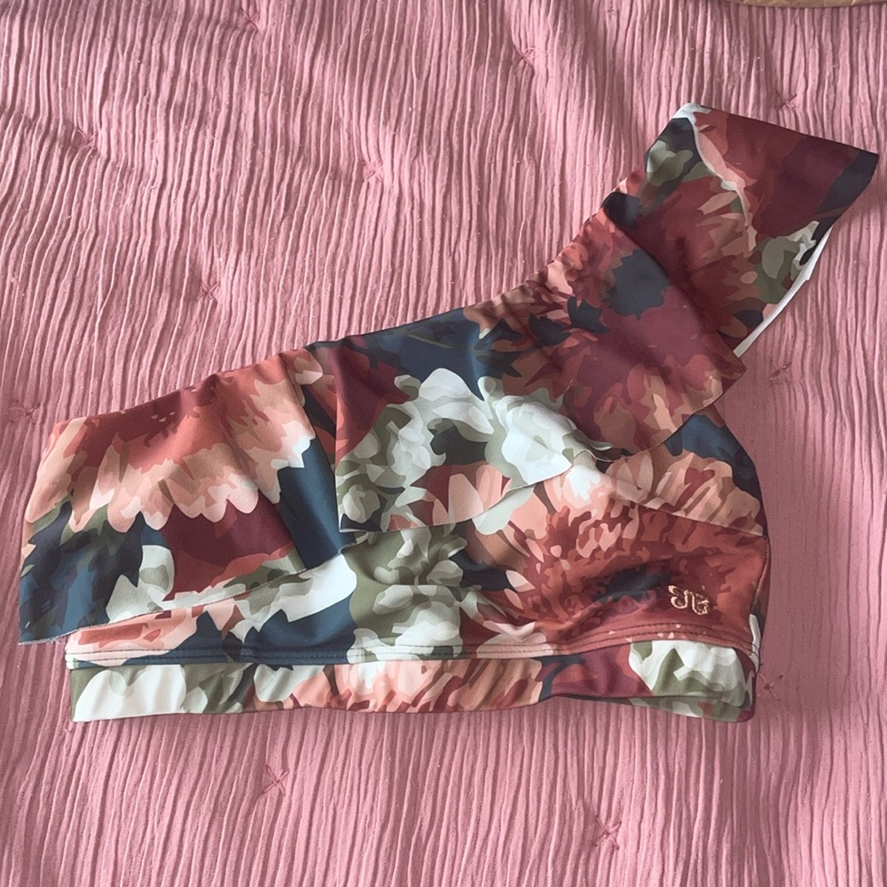 Albion fit wave icon swim top
